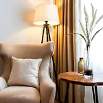 Moderne 1 Im Haffkrug Mit Terrasse, Gartenblick Und Parkplatz In Ruhiger Lage *