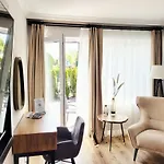 Moderne 1 Im Haffkrug Mit Terrasse, Gartenblick Und Parkplatz In Ruhiger Lage * Scharbeutz