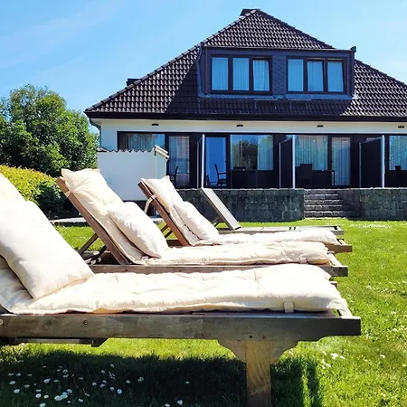 Moderne 1 Im Haffkrug Mit Terrasse, Gartenblick Und Parkplatz In Ruhiger Lage * 샬베우츠