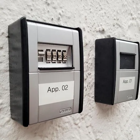 Moderne 1 Im Haffkrug Mit Terrasse, Gartenblick Und Parkplatz In Ruhiger Lage * 샬베우츠