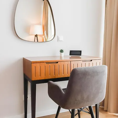 Moderne 1 Im Haffkrug Mit Terrasse, Gartenblick Und Parkplatz In Ruhiger Lage 아파트