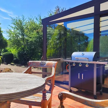 Moderne 1 Im Haffkrug Mit Terrasse, Gartenblick Und Parkplatz In Ruhiger Lage *