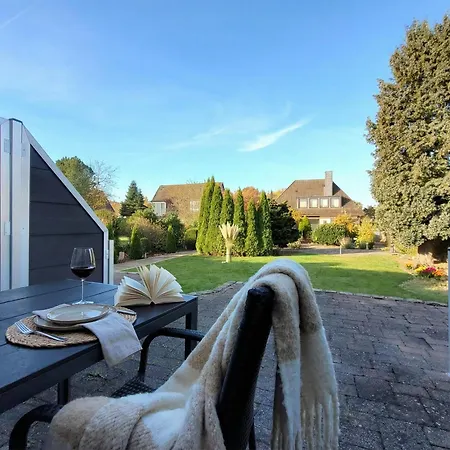 Moderne 1 Im Haffkrug Mit Terrasse, Gartenblick Und Parkplatz In Ruhiger Lage Appartement Scharbeutz